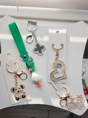 💚Keychains - Stylish Women's Accessory For Sale Separately